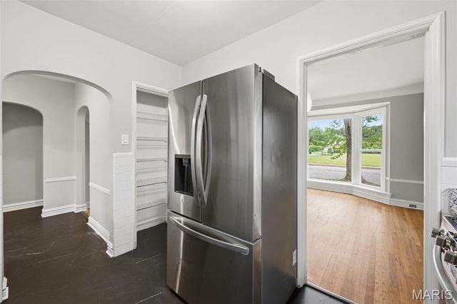 7475 Shaftesbury Avenue, St Louis, MO 63130