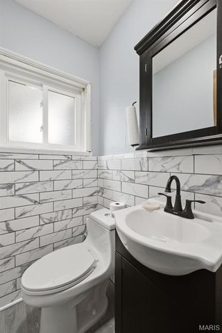 7475 Shaftesbury Avenue, St Louis, MO 63130