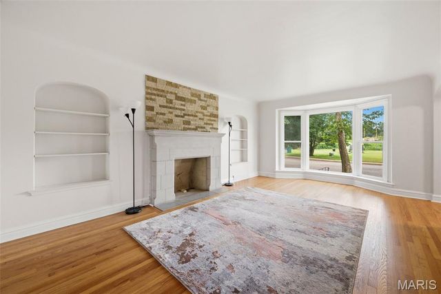 7475 Shaftesbury Avenue, St Louis, MO 63130
