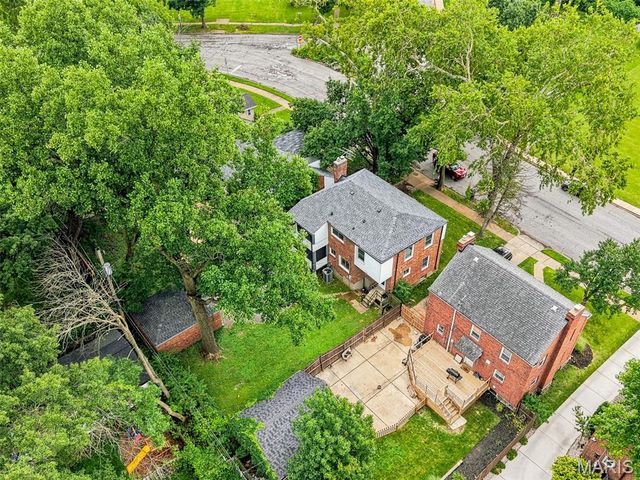 7475 Shaftesbury Avenue, St Louis, MO 63130