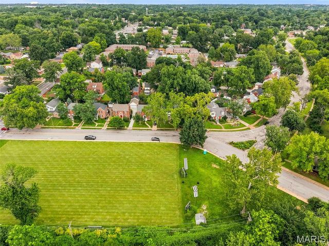 7475 Shaftesbury Avenue, St Louis, MO 63130