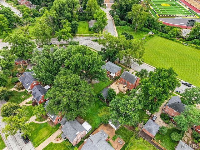 7475 Shaftesbury Avenue, St Louis, MO 63130