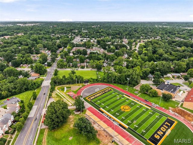 7475 Shaftesbury Avenue, St Louis, MO 63130