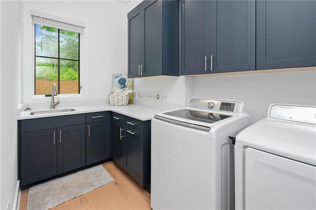 1230 Blalock Lakes Drive, Newnan, GA 30263