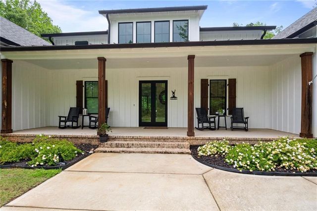 1230 Blalock Lakes Drive, Newnan, GA 30263