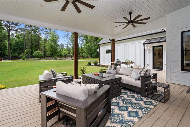 1230 Blalock Lakes Drive, Newnan, GA 30263