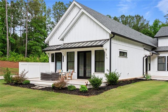 1230 Blalock Lakes Drive, Newnan, GA 30263