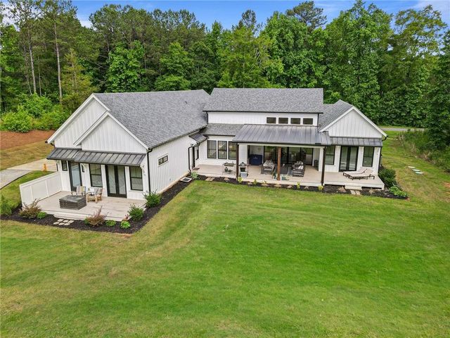 1230 Blalock Lakes Drive, Newnan, GA 30263