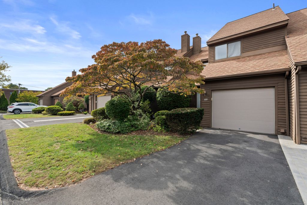 900 Mix Avenue APT 109, Hamden, CT 06514