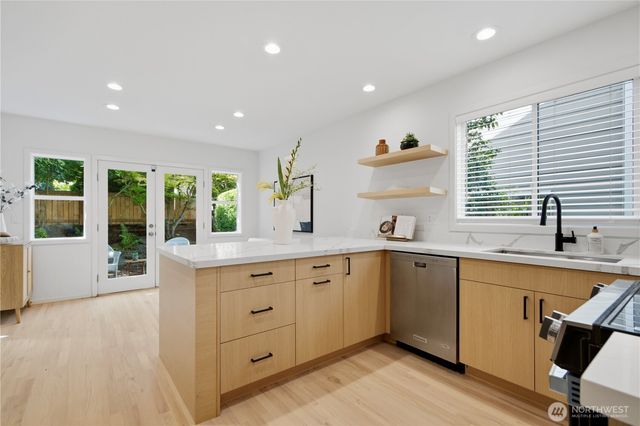 11229 NE 106th Place, Kirkland, WA 98033