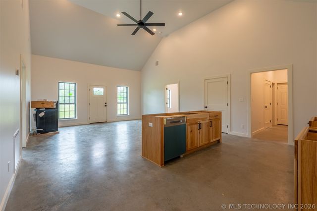 891 E 181st Street, Mounds, OK 74047