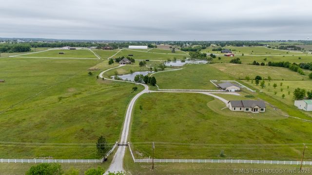 891 E 181st Street, Mounds, OK 74047