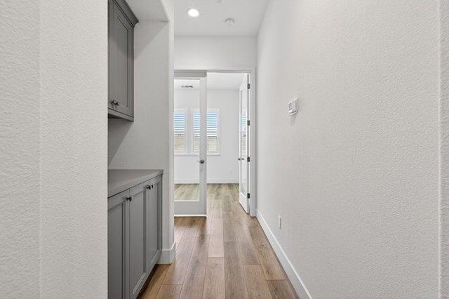 2080 White Oak Drive, Hollister, CA 95023