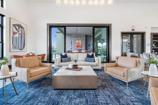 2080 White Oak Drive, Hollister, CA 95023