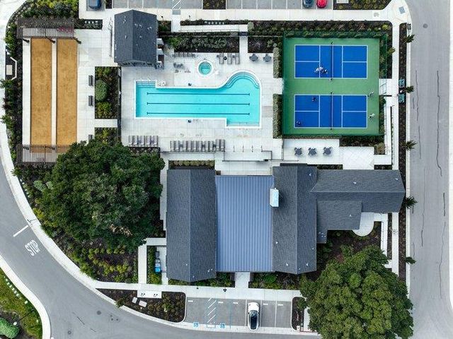 2080 White Oak Drive, Hollister, CA 95023