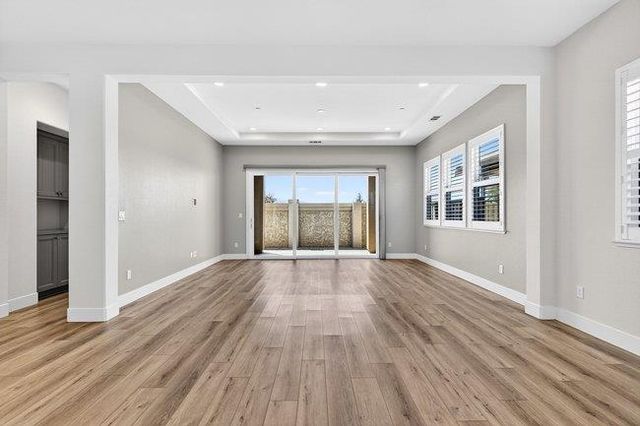 2080 White Oak Drive, Hollister, CA 95023