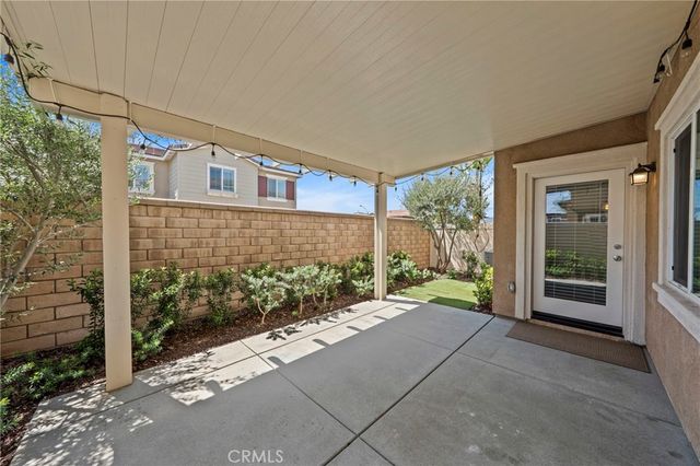 24282 Hazelnut Ave, Murrieta, CA 92562