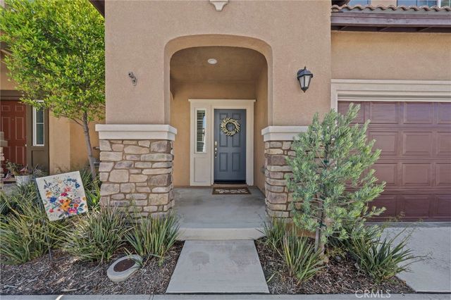 24282 Hazelnut Ave, Murrieta, CA 92562