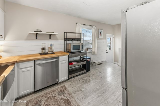 11603 Chasewood Ct, Louisville, KY 40229