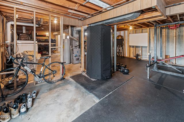 11603 Chasewood Ct, Louisville, KY 40229