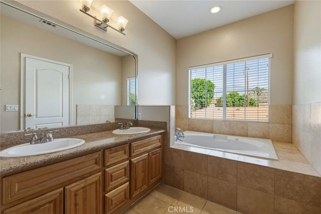 818 S 2nd Avenue B, Arcadia, CA 91006