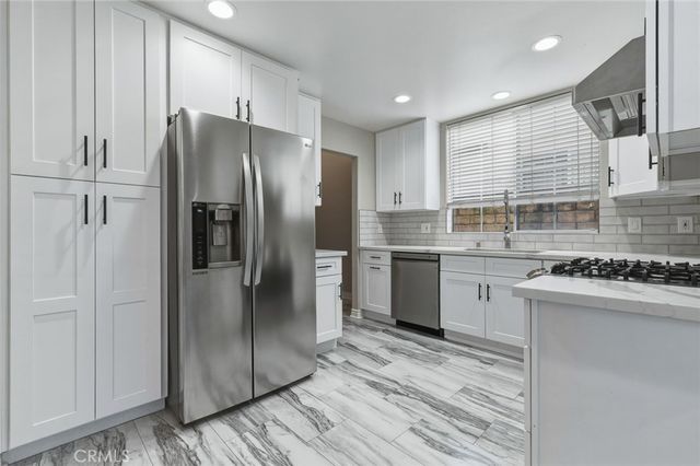 818 S 2nd Avenue B, Arcadia, CA 91006