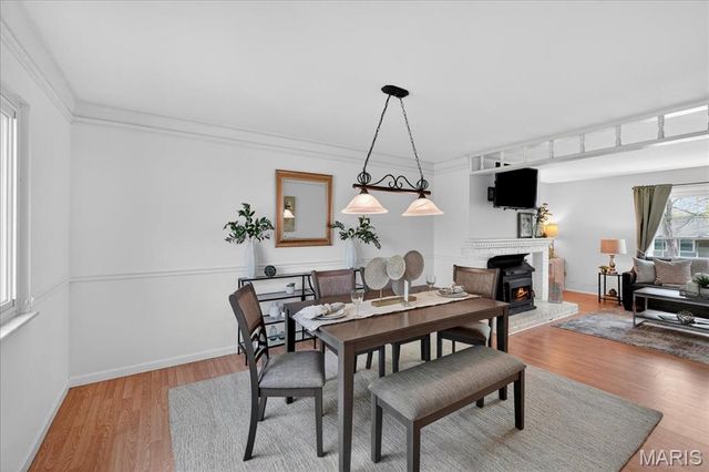 899 Parma Drive, Ballwin, MO 63021