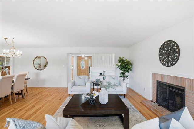 4812 Alexon Way, Carmichael, CA 95608