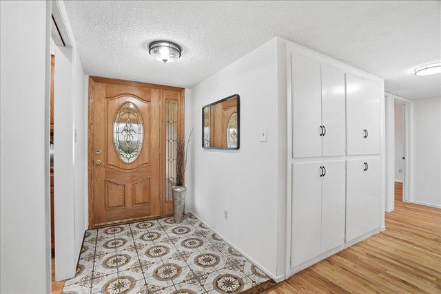 4812 Alexon Way, Carmichael, CA 95608