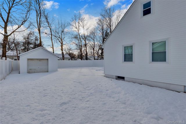 30 Davidson Street, Wyandanch, NY 11798