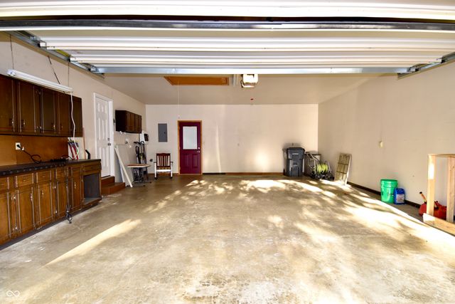 705 Woodcreek Court, Greenwood, IN 46142