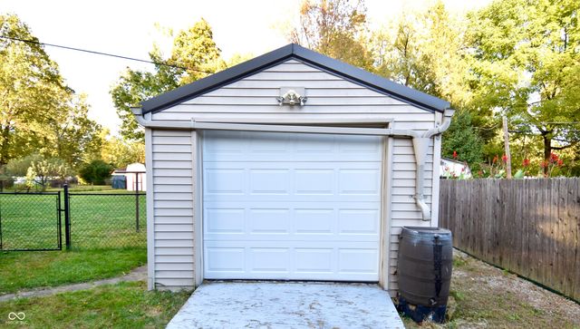705 Woodcreek Court, Greenwood, IN 46142