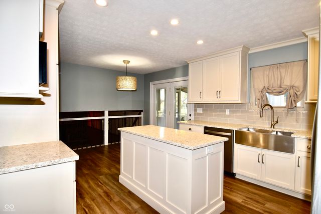 705 Woodcreek Court, Greenwood, IN 46142