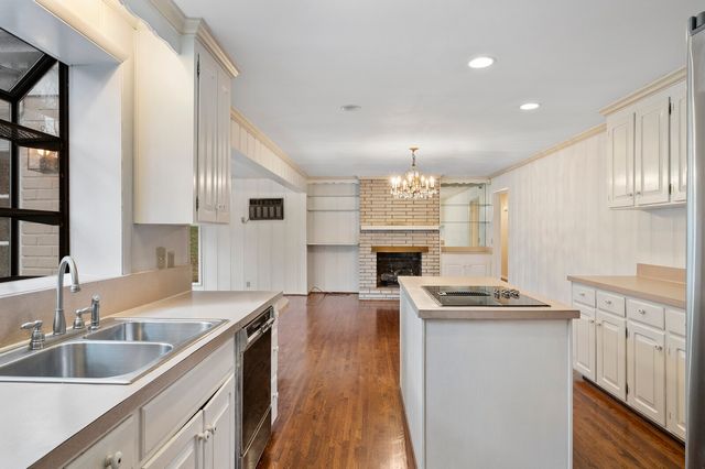 1941 Otter Creek Rd, Nashville, TN 37215