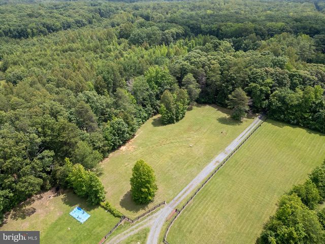 288 CROPP RD, Fredericksburg, VA 22406
