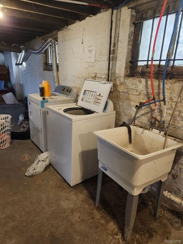 1710 Virginia Park Street, Detroit, MI 48206