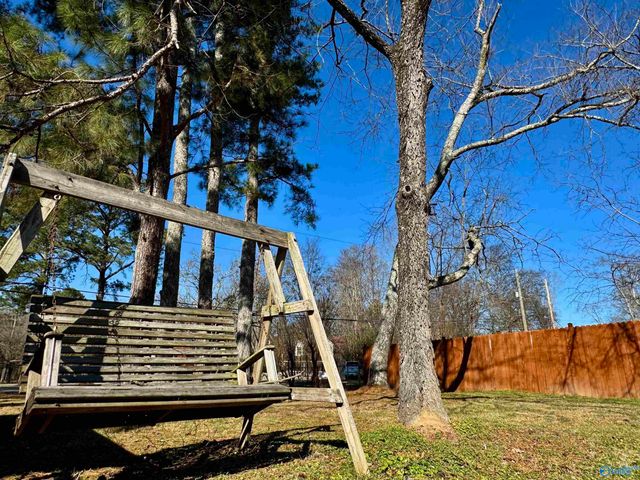 3700 Browns Valley Road, Guntersville, AL 35976