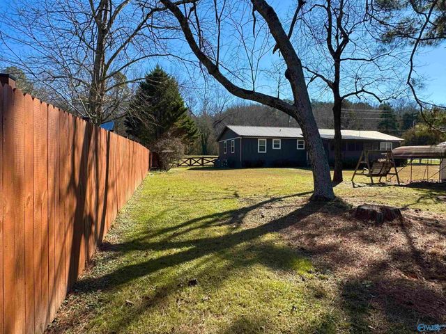 3700 Browns Valley Road, Guntersville, AL 35976