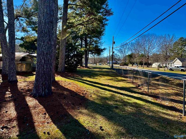 3700 Browns Valley Road, Guntersville, AL 35976