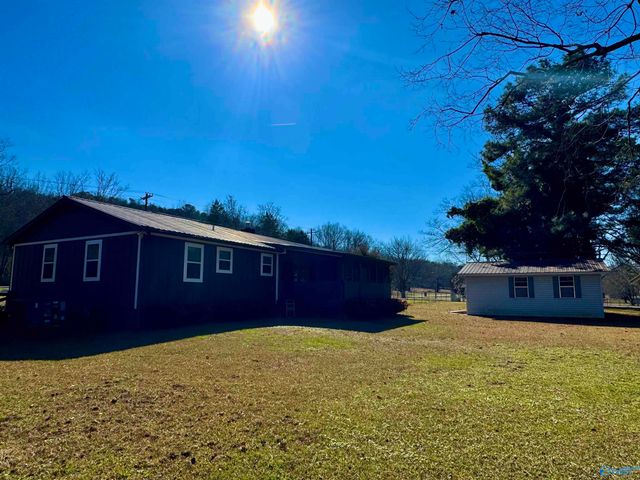 3700 Browns Valley Road, Guntersville, AL 35976