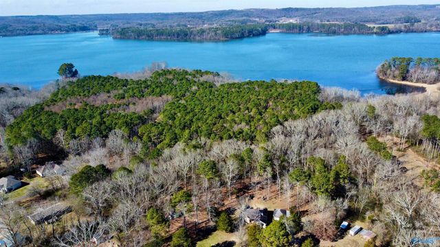 3700 Browns Valley Road, Guntersville, AL 35976