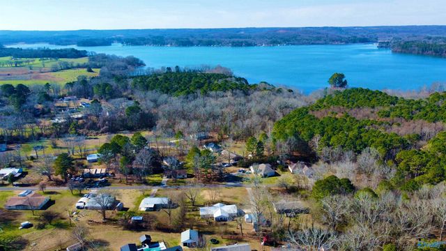 3700 Browns Valley Road, Guntersville, AL 35976