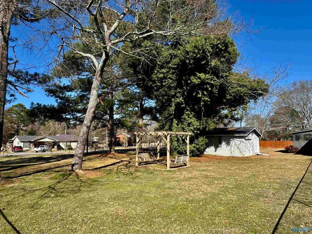 3700 Browns Valley Road, Guntersville, AL 35976