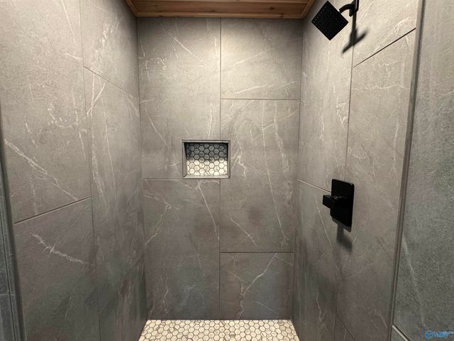 3700 Browns Valley Road, Guntersville, AL 35976