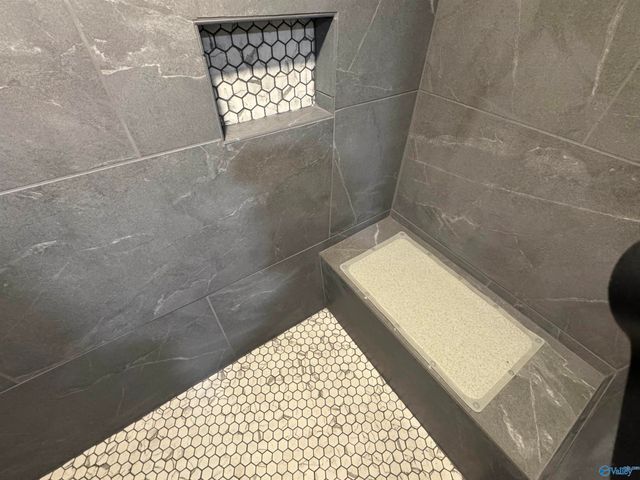 3700 Browns Valley Road, Guntersville, AL 35976