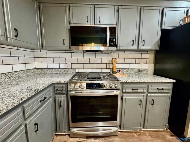 3700 Browns Valley Road, Guntersville, AL 35976