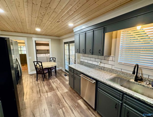 3700 Browns Valley Road, Guntersville, AL 35976