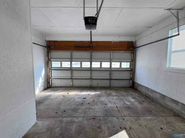 3700 Browns Valley Road, Guntersville, AL 35976