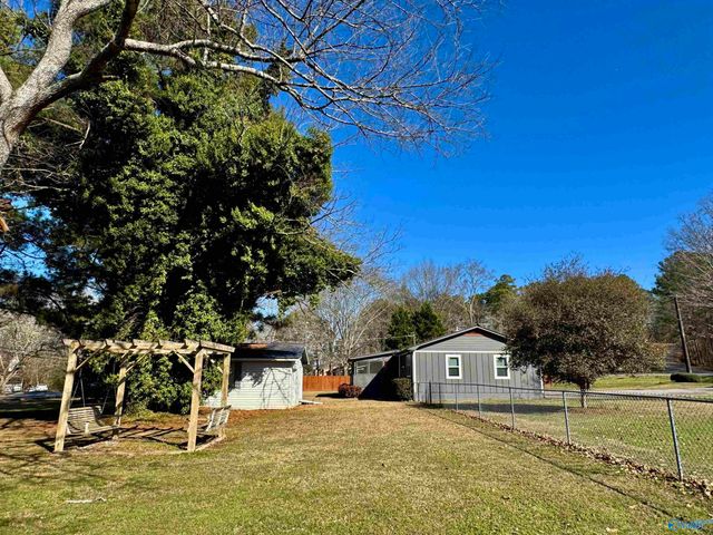 3700 Browns Valley Road, Guntersville, AL 35976