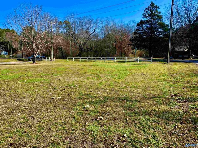 3700 Browns Valley Road, Guntersville, AL 35976